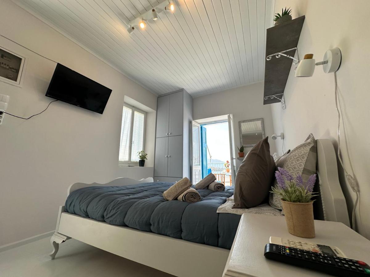 Brinia Cosy Apartment Poros Town Buitenkant foto