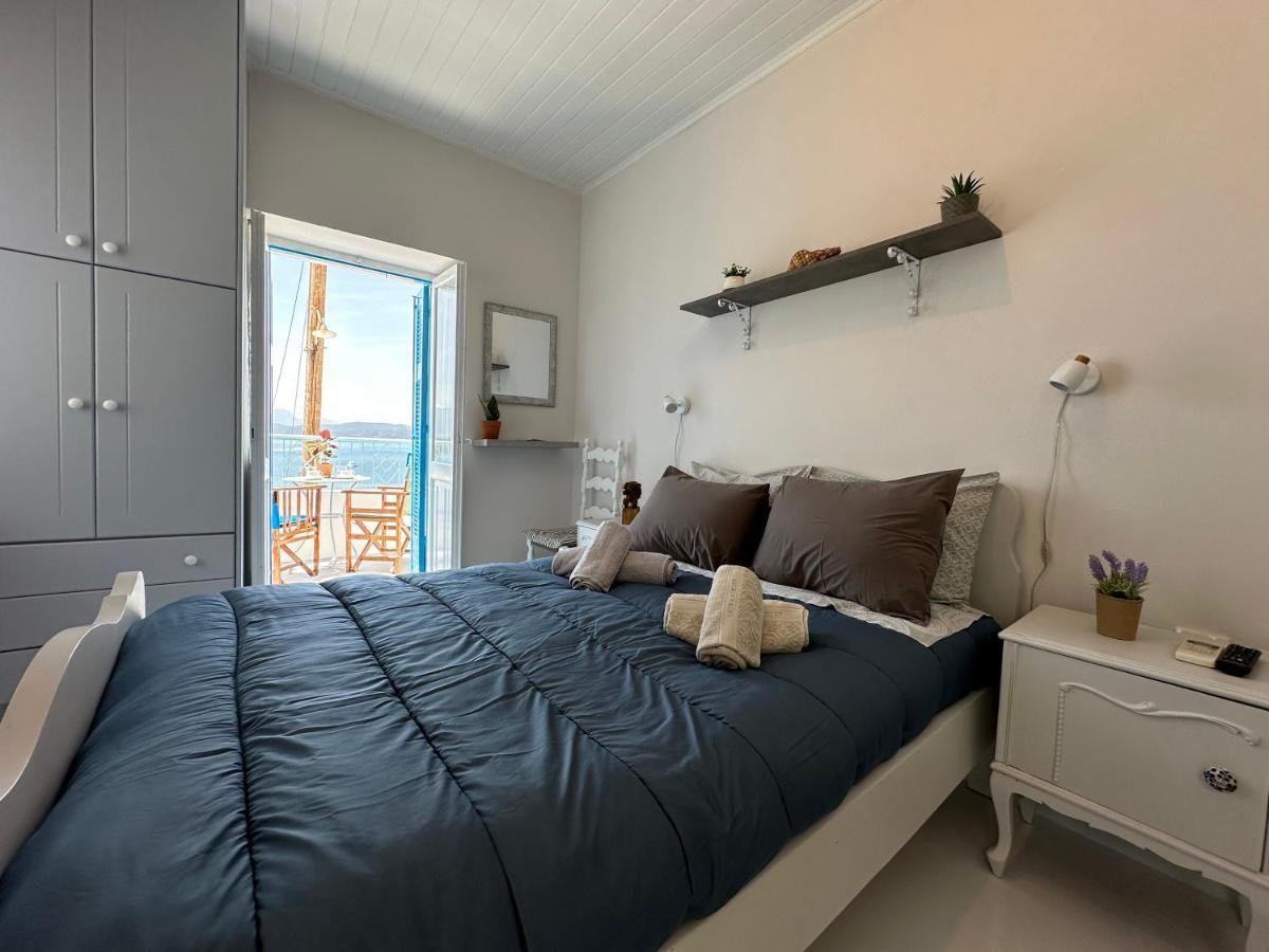 Brinia Cosy Apartment Poros Town Buitenkant foto
